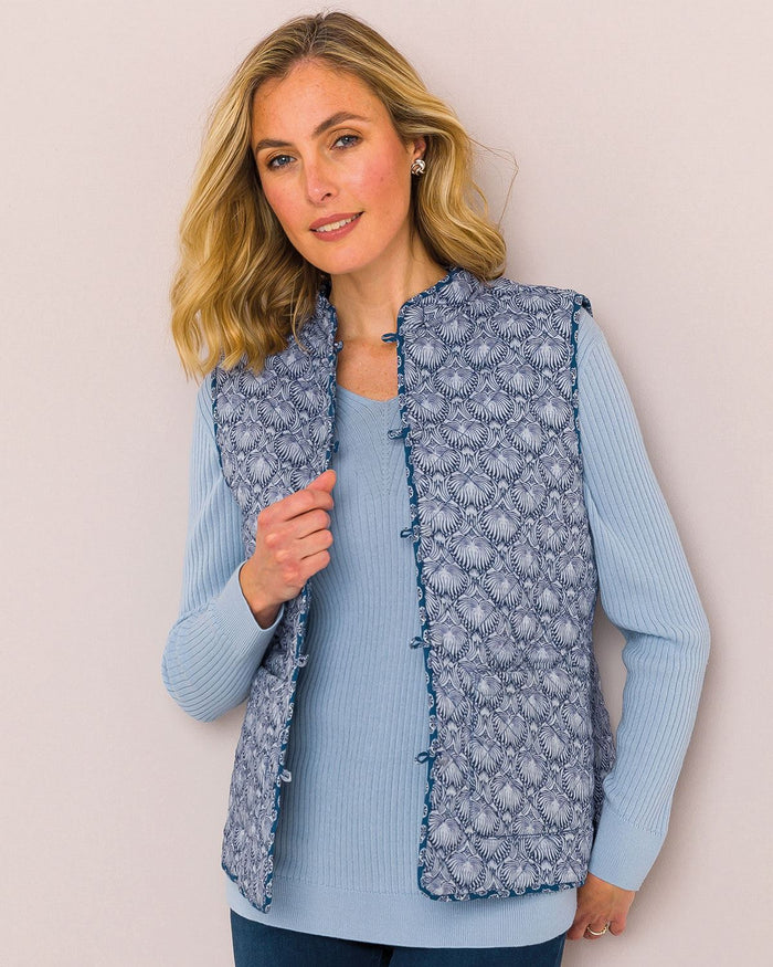Annie Quilted Reversible Ladies Gilet - Image 1 - The Classic Boutique