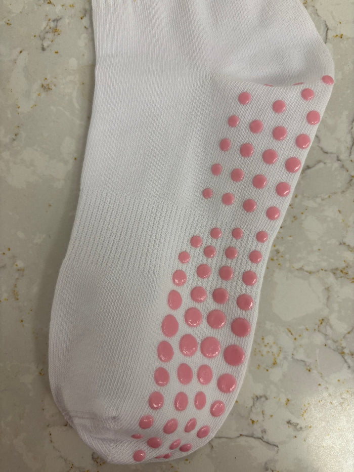 Bow Print Non-Slip Ruffle Grip Socks - Intimate Whispers