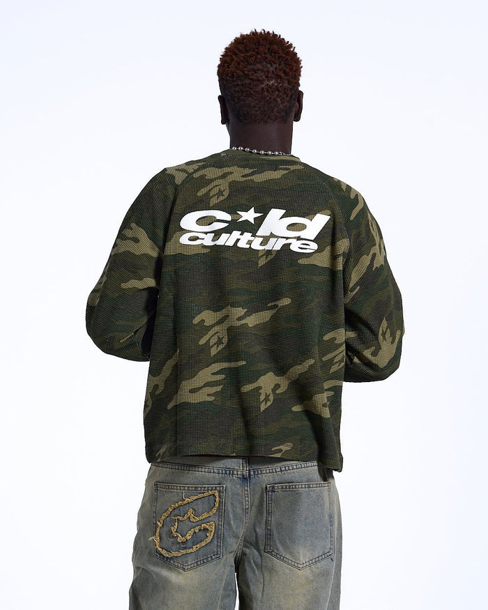 CAMO THERMAL LONGSLEEVE TEE GREEN - green camo longsleeve tee, back view on male model - Cold Culture #man