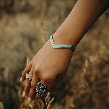 Chevron cuff