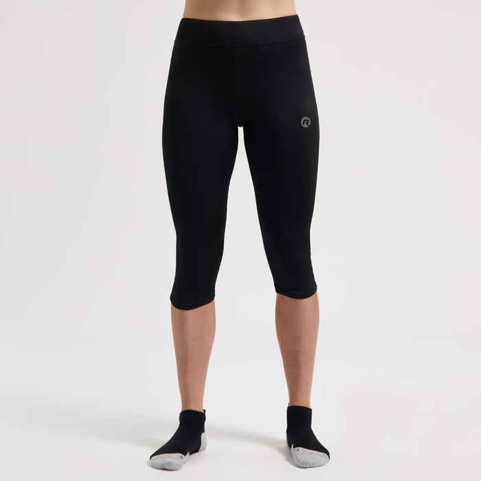 Rogelli Core driekwart hardloopbroek dames zwart gedragen voorkant.