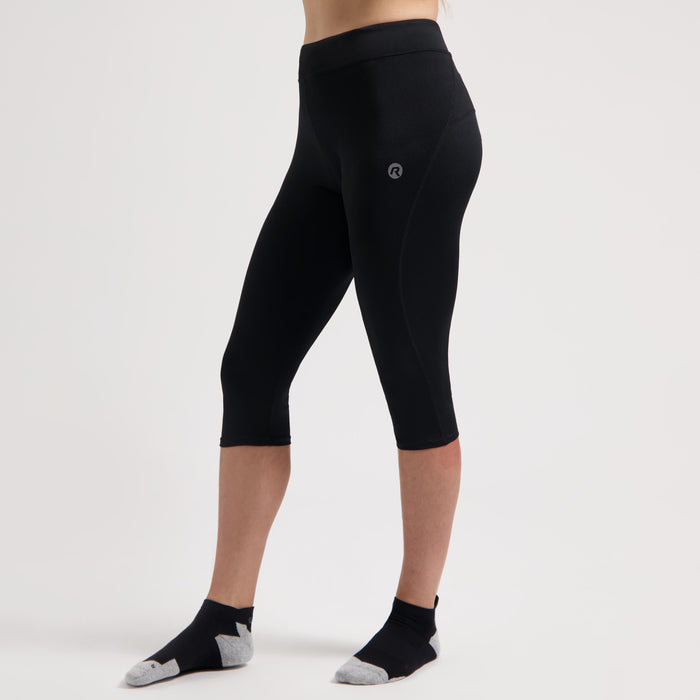 Rogelli Core driekwart hardloopbroek dames zwart gedragen zijkant.