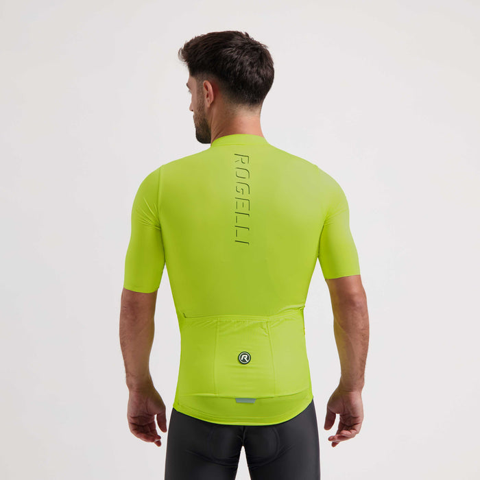 Rogelli Distance fietsshirt korte mouw heren lime gedragen achterkant.