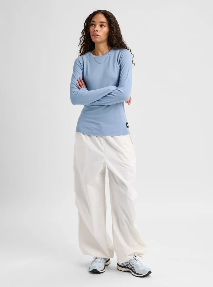 Product image of Women's Burton Merino Blend Midweight Base Layer Crew[Variant:Airstream Blue]